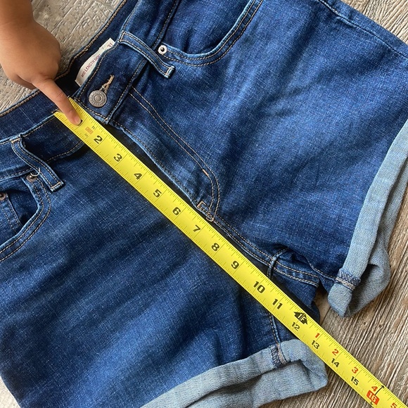 LEVI’S 🌟MID LENGTH SHORT 🌟JEAN SHORTS, 31 - Picture 12 of 12